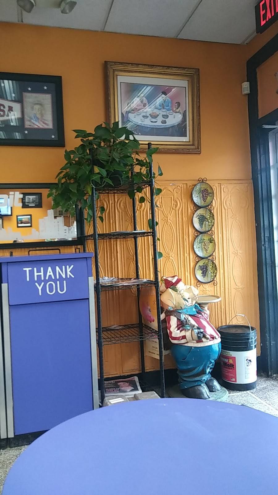 The Potato Place | restaurant | 107 W Warren Ave, Detroit, MI 48201, USA | 3138338948 OR +1 313-833-8948