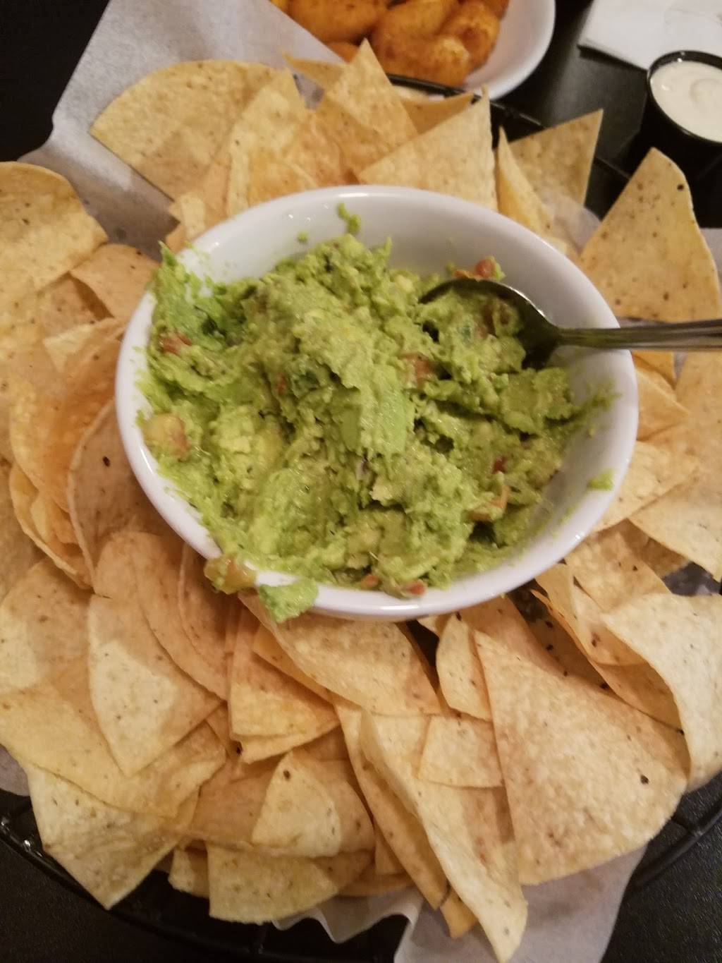 Fat Joes Bar and Grill | restaurant | 15 W Division St, Fond du Lac, WI 54935, USA | 9209333833 OR +1 920-933-3833