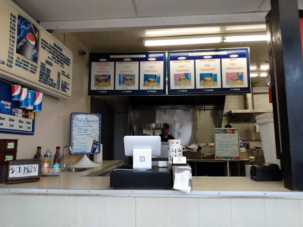 Smokeys Char-Broiled | restaurant | 12806 1st Ave S, Burien, WA 98168, USA | 2062422550 OR +1 206-242-2550