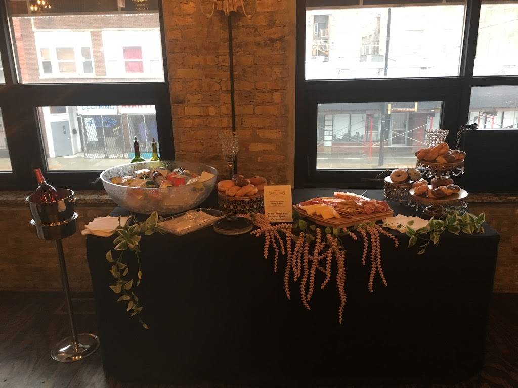 Bitoy Bistro | restaurant | 5946 W Chicago Ave, Chicago, IL 60651, USA | 8774248697 OR +1 877-424-8697