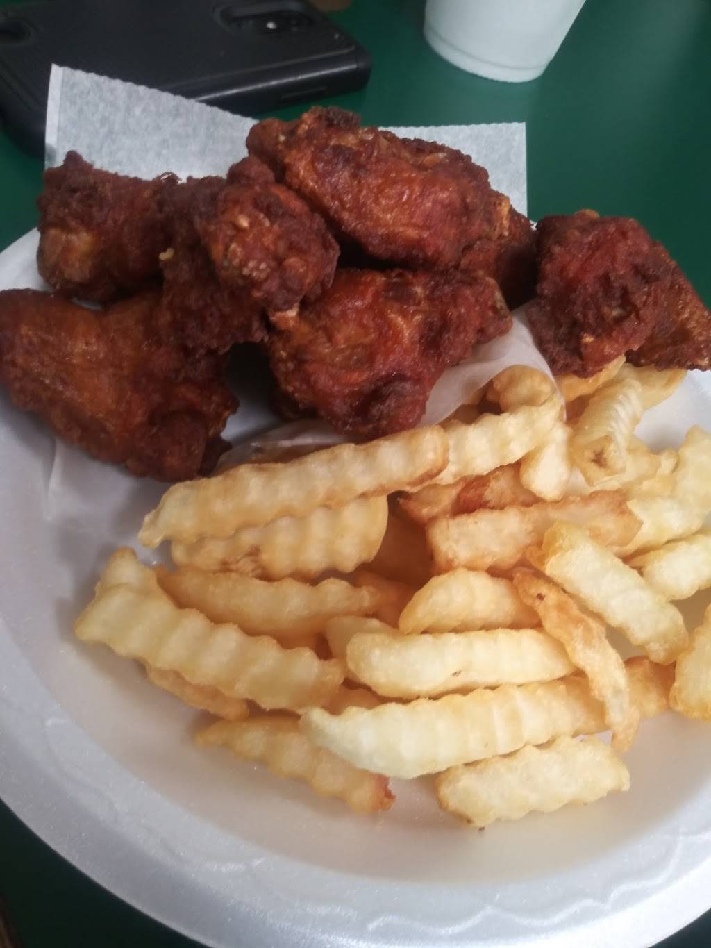 Fuzzys | meal takeaway | 105 E Church St, Mt Vernon, GA 30445, USA | 9125832424 OR +1 912-583-2424