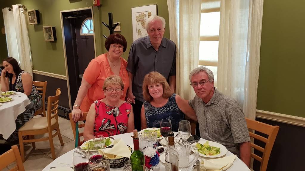 Marios | restaurant | 655 Broadway, Massapequa, NY 11758, USA | 5167971122 OR +1 516-797-1122