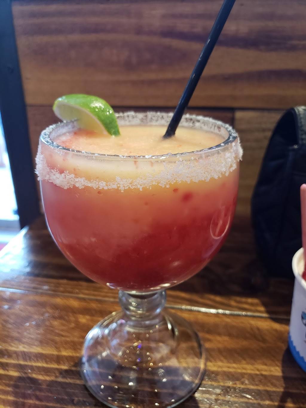 Wing Bucket Deep Ellum | restaurant | 2642 Elm St, Dallas, TX 75226, USA | 4696202190 OR +1 469-620-2190