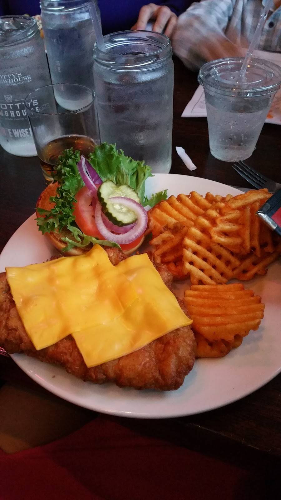 Scottys Brewhouse | restaurant | 251 W Northfield Dr, Brownsburg, IN 46112, USA | 3178525151 OR +1 317-852-5151