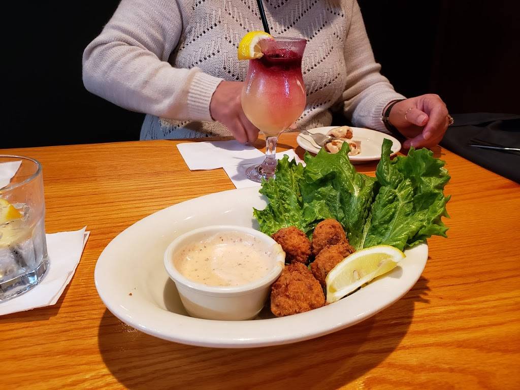 Boundary House Restaurant | restaurant | 1045 River Rd, Calabash, NC 28467, USA | 9105798888 OR +1 910-579-8888