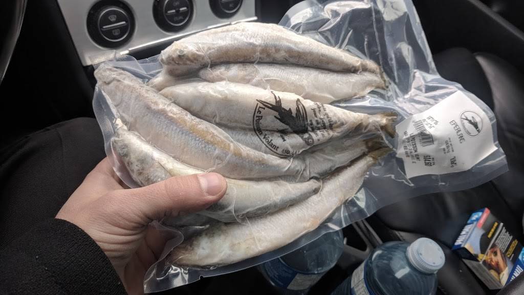 Le Poisson Volant | restaurant | 584 Chemin de Saint-Jean, La Prairie, QC J5R 2L1, Canada | 4504448821 OR +1 450-444-8821