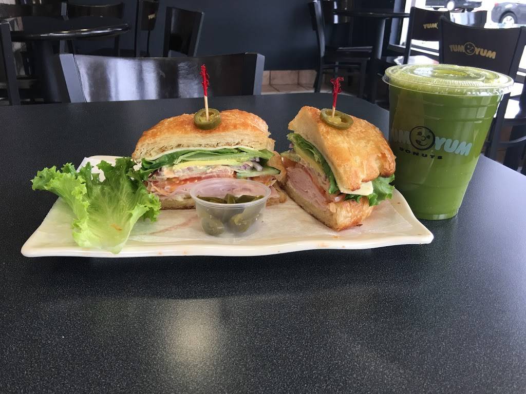 Yum Yum Donuts | cafe | 14425 Sherman Way, Van Nuys, CA 91405, USA | 8189897074 OR +1 818-989-7074