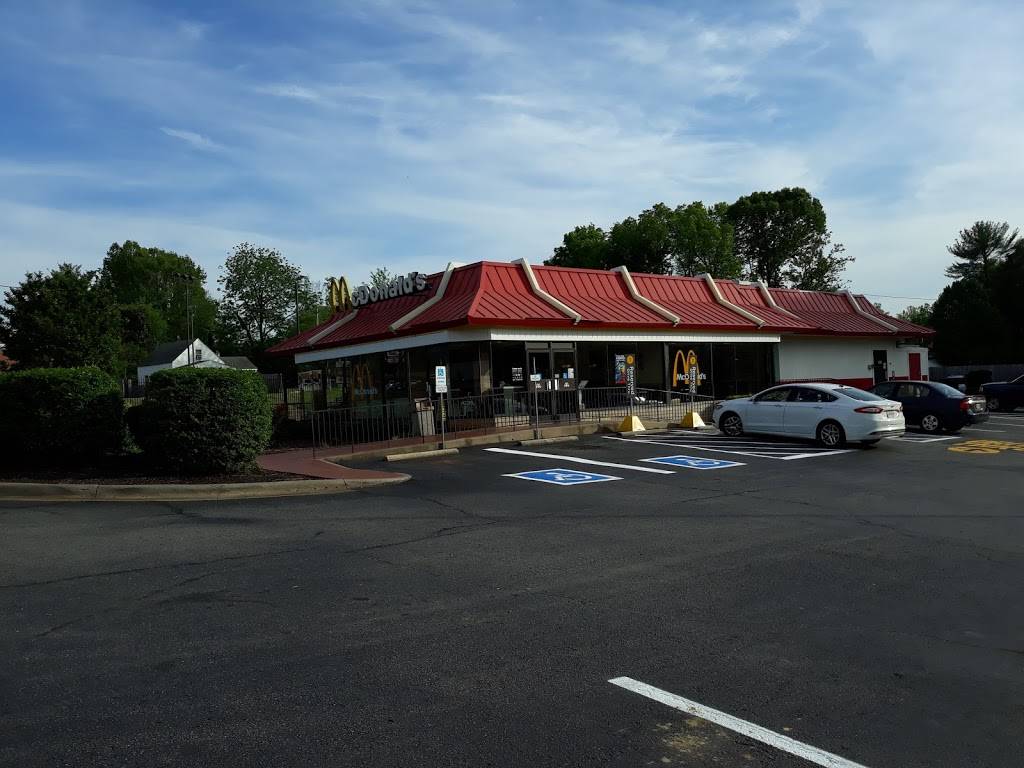 McDonalds | cafe | 2757 S, Virginia Ave, Collinsville, VA 24078, USA | 2766471947 OR +1 276-647-1947