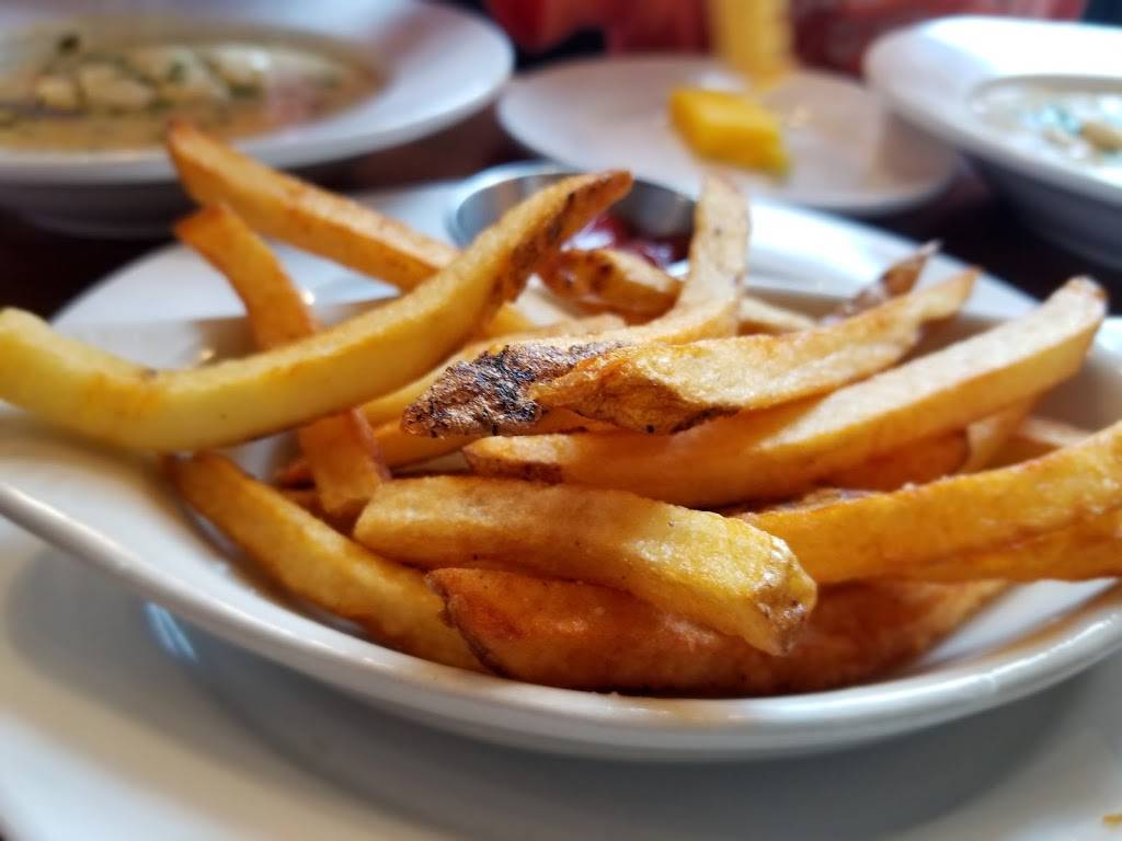 King Street Oyster Bar | restaurant | 1 E Washington St, Middleburg, VA 20117, USA | 5408833156 OR +1 540-883-3156