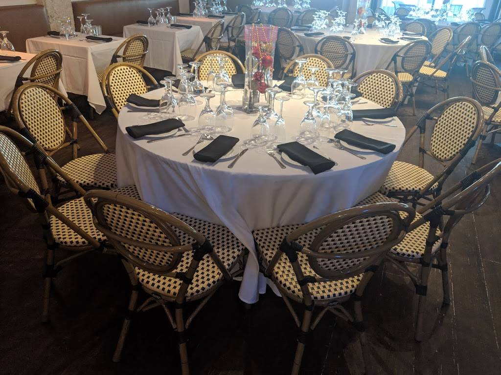 Blue Bar Grill | restaurant | 1960 S Ocean Dr, Hallandale Beach, FL 33009, USA | 9542512658 OR +1 954-251-2658