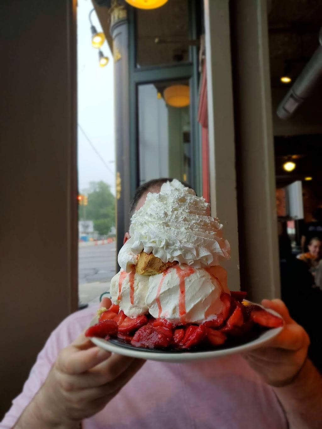 Sidetrack Bar and Grill | restaurant | 56 E Cross St, Ypsilanti, MI 48198, USA | 7344831035 OR +1 734-483-1035