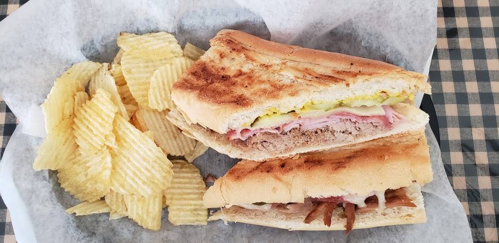 Abuelas Cuban Cafe | restaurant | 59 S Main St #102, Crossville, TN 38555, USA | 9312505453 OR +1 931-250-5453