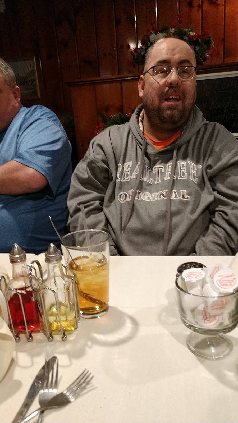 Nobiles Italian Restaurant | restaurant | 20 S 4th St, Youngwood, PA 15697, USA | 7249253766 OR +1 724-925-3766