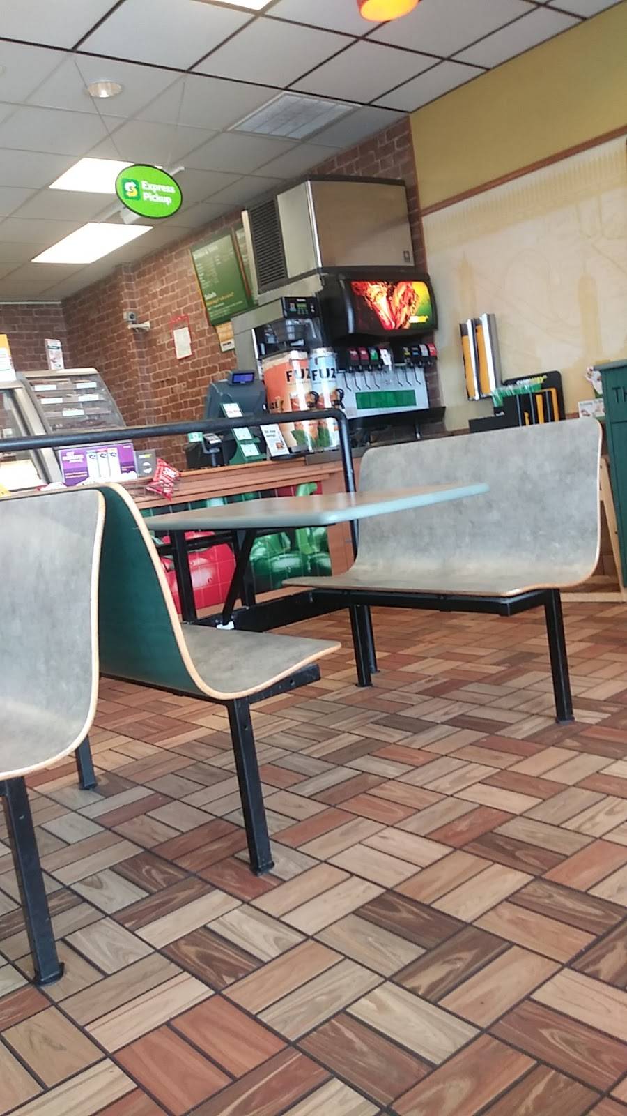 Subway Restaurants | restaurant | 1155 S Havana Ste 67 Market Square Shopping, E Center Dr, Aurora, CO 80012, USA | 3033690050 OR +1 303-369-0050