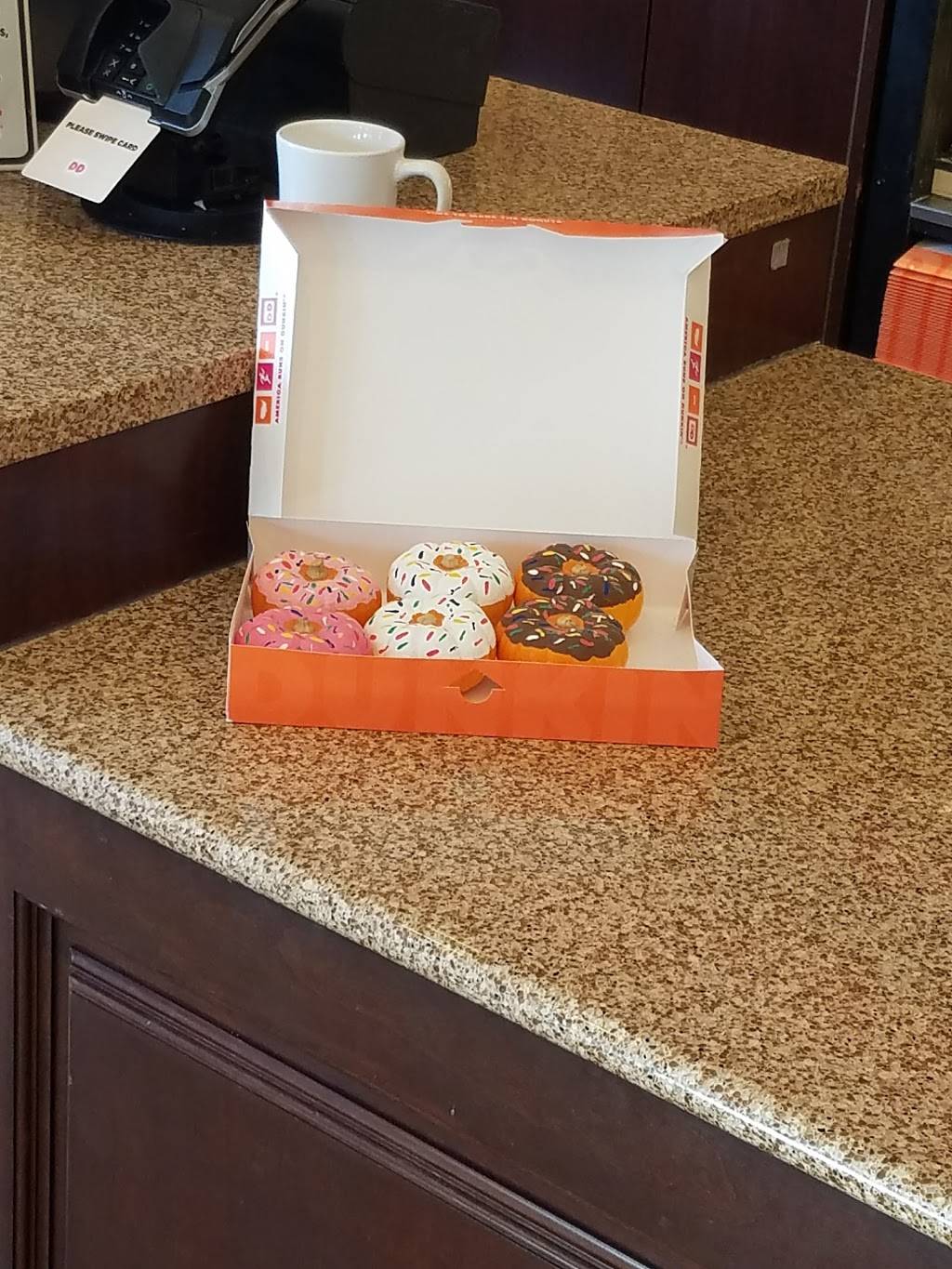Dunkin | cafe | 6606 E McKellips Rd #101, Mesa, AZ 85215, USA | 4808309428 OR +1 480-830-9428