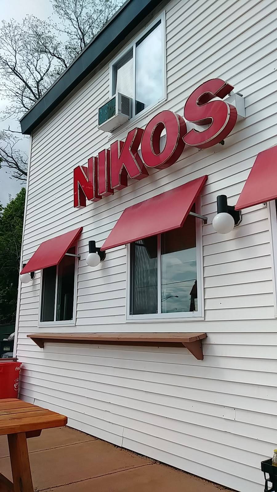 Nikos Roast Beef | restaurant | 194 Elm St #1805, Salisbury, MA 01952, USA | 9784638887 OR +1 978-463-8887