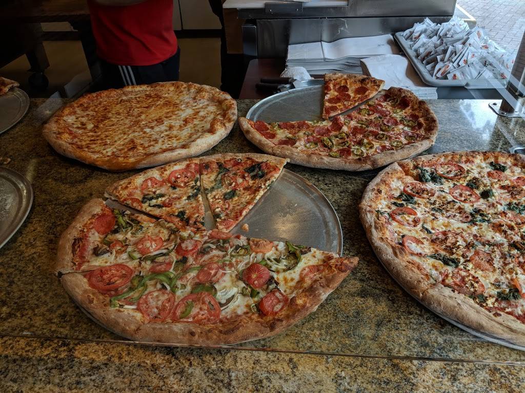 Romas Pizza | restaurant | 233 Main St, Houston, TX 77002, USA | 7132221184 OR +1 713-222-1184