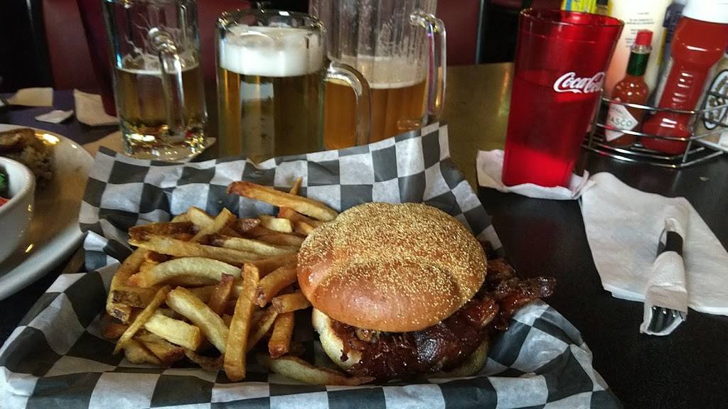 Log Cabin Bar | restaurant | 181 S Main St #8918, Freeland, MI 48623, USA | 9896955761 OR +1 989-695-5761