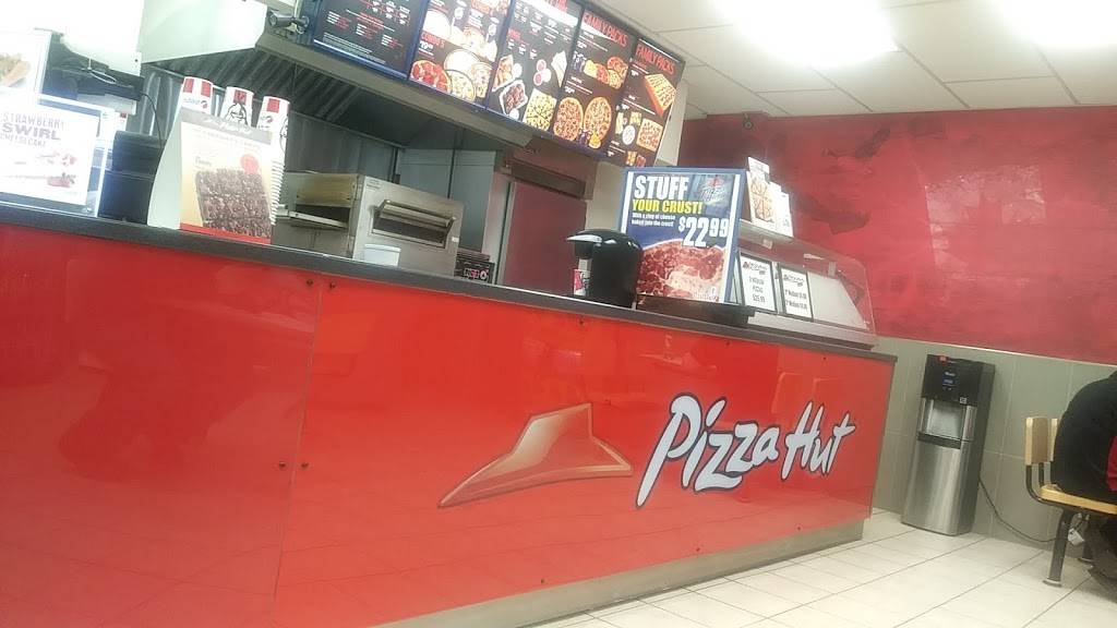 Pizza Hut Express | meal takeaway | 370 Main St S, Alexandria, ON K0C 1A0, Canada | 6135254444 OR +1 613-525-4444