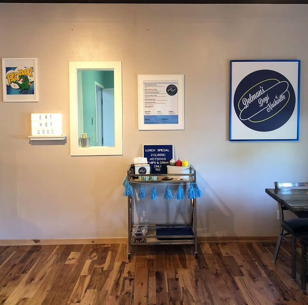 Delmans Dogs of Nashville | restaurant | 600 Medical Park Dr #165, Madison, TN 37115, USA | 6154038884 OR +1 615-403-8884