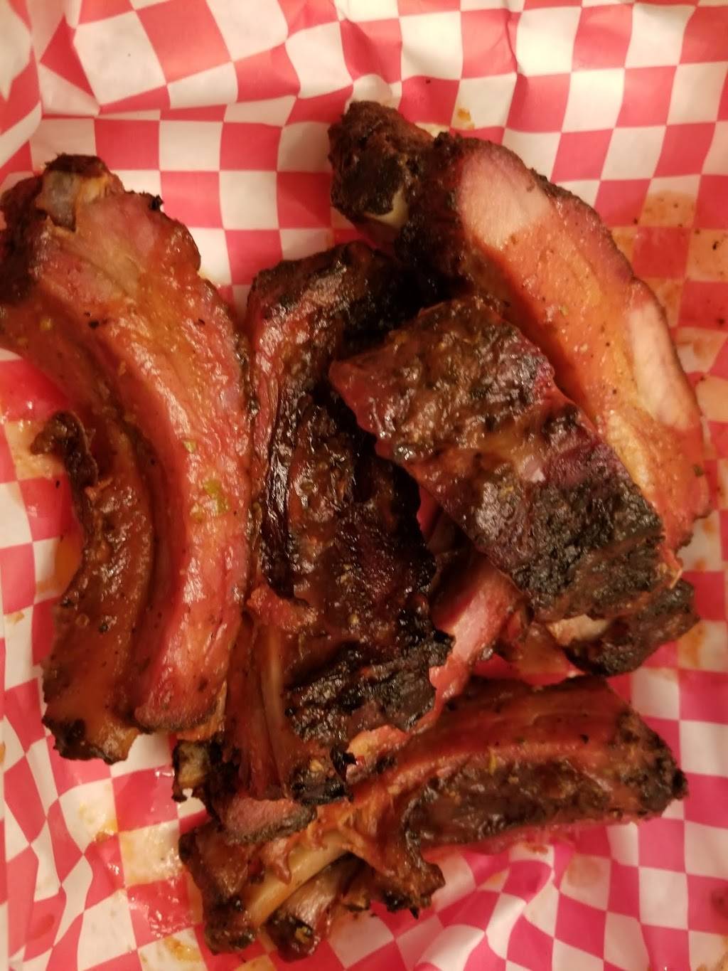 Smokey Bs Gin Mill | restaurant | 422-432 Main St, Ogunquit, ME 03907, USA | 2073602198 OR +1 207-360-2198