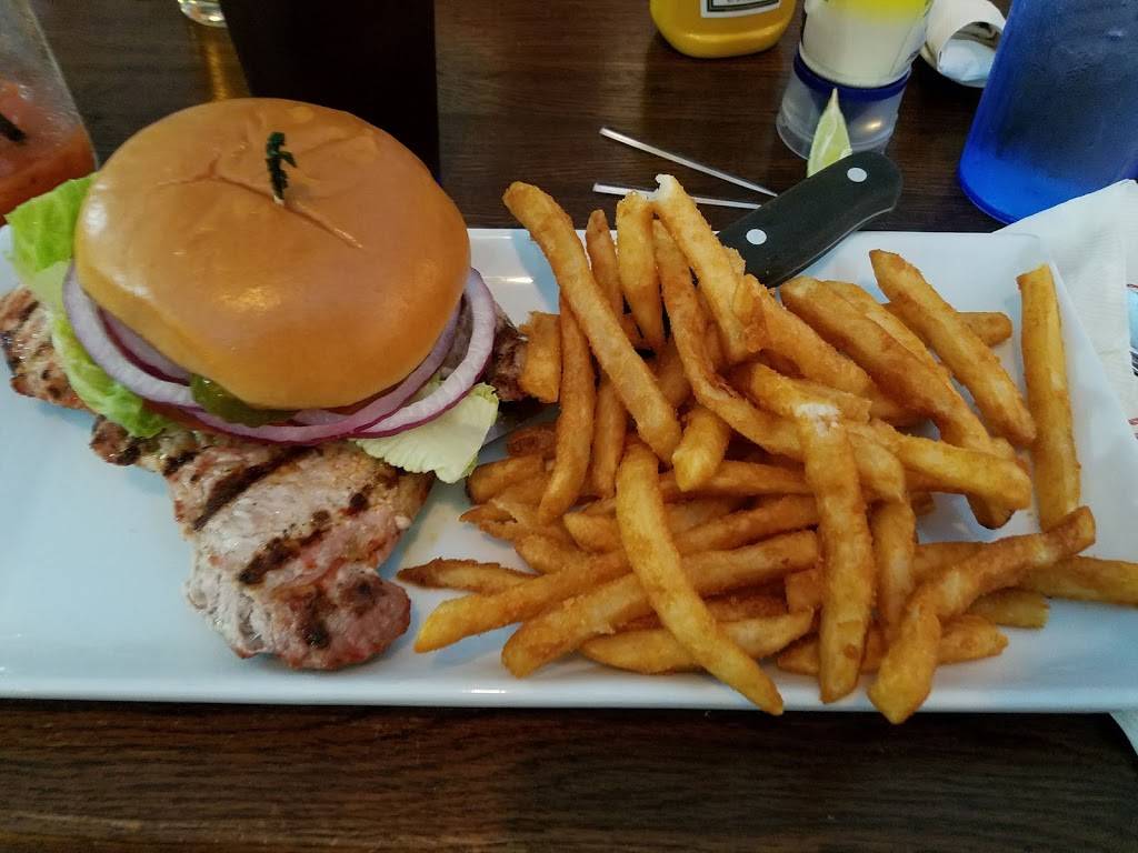 Beauty & The Bull Bar & Grill | restaurant | 5935 S 075 W, Wolcottville, IN 46795, USA | 2603031225 OR +1 260-303-1225