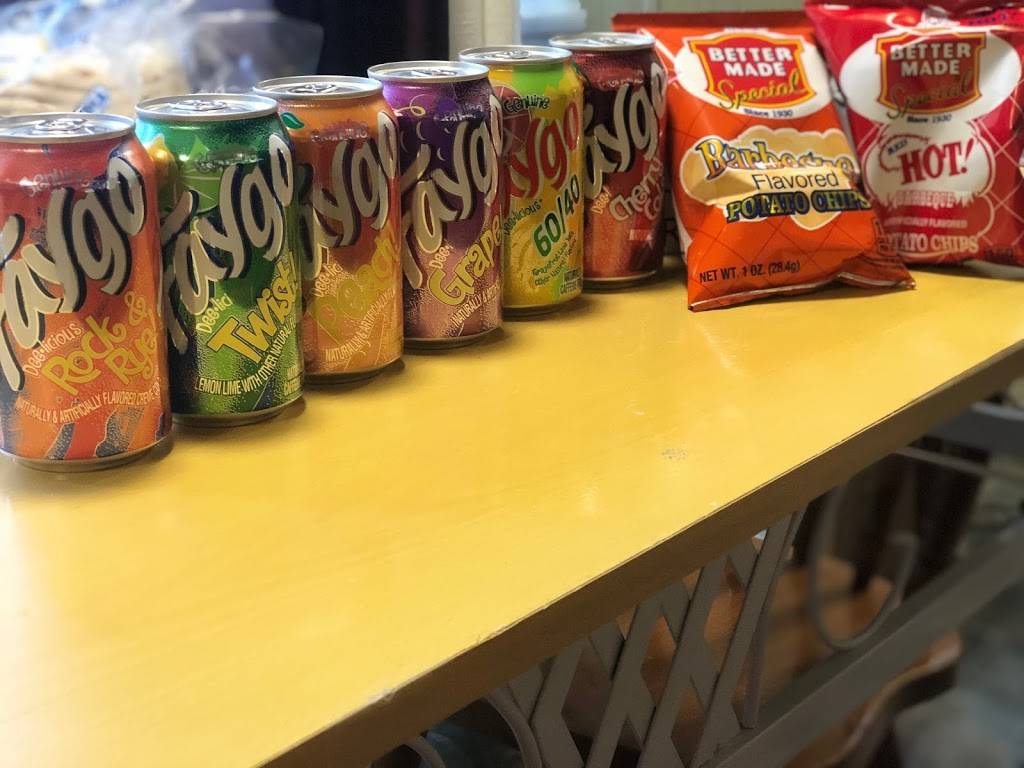 Nettas Coney Island | restaurant | 507 Memorial Dr, Paris, TN 38242, USA | 7313332962 OR +1 731-333-2962