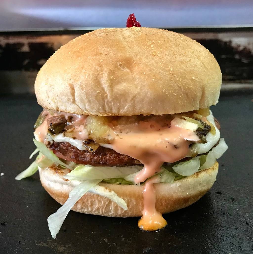 Rock That Burger | restaurant | 7138 SW 117th Ave, Miami, FL 33183, USA | 3052792110 OR +1 305-279-2110