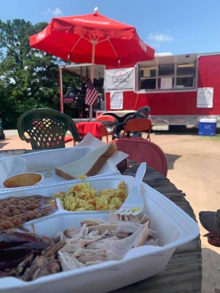 Big Mikes Outdoor BBQ | restaurant | 1985 US-64, Benton, TN 37307, USA | 4233316480 OR +1 423-331-6480