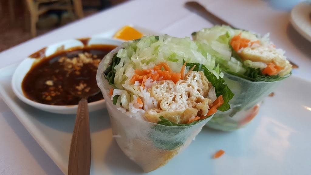 Chez Siam Restaurant | restaurant | 280 E Main St, Marlborough, MA 01752, USA | 5084853880 OR +1 508-485-3880