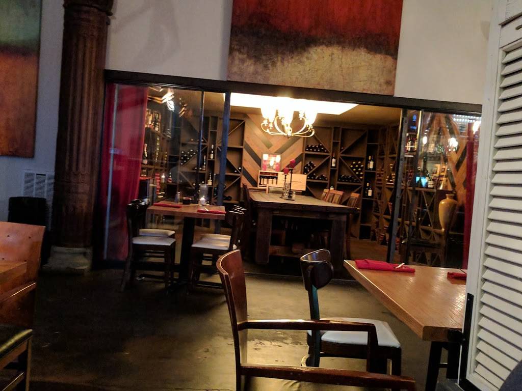 Switch Brick-Oven Pizza & Wine Bar | restaurant | 1615 S Royall St, Palestine, TX 75801, USA | 9037297700 OR +1 903-729-7700