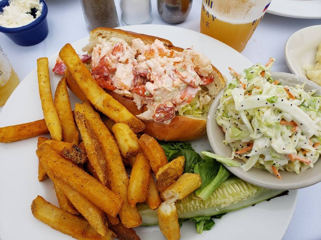 East Bay Grille | restaurant | 173 Water St, Plymouth, MA 02360, USA | 5087469751 OR +1 508-746-9751