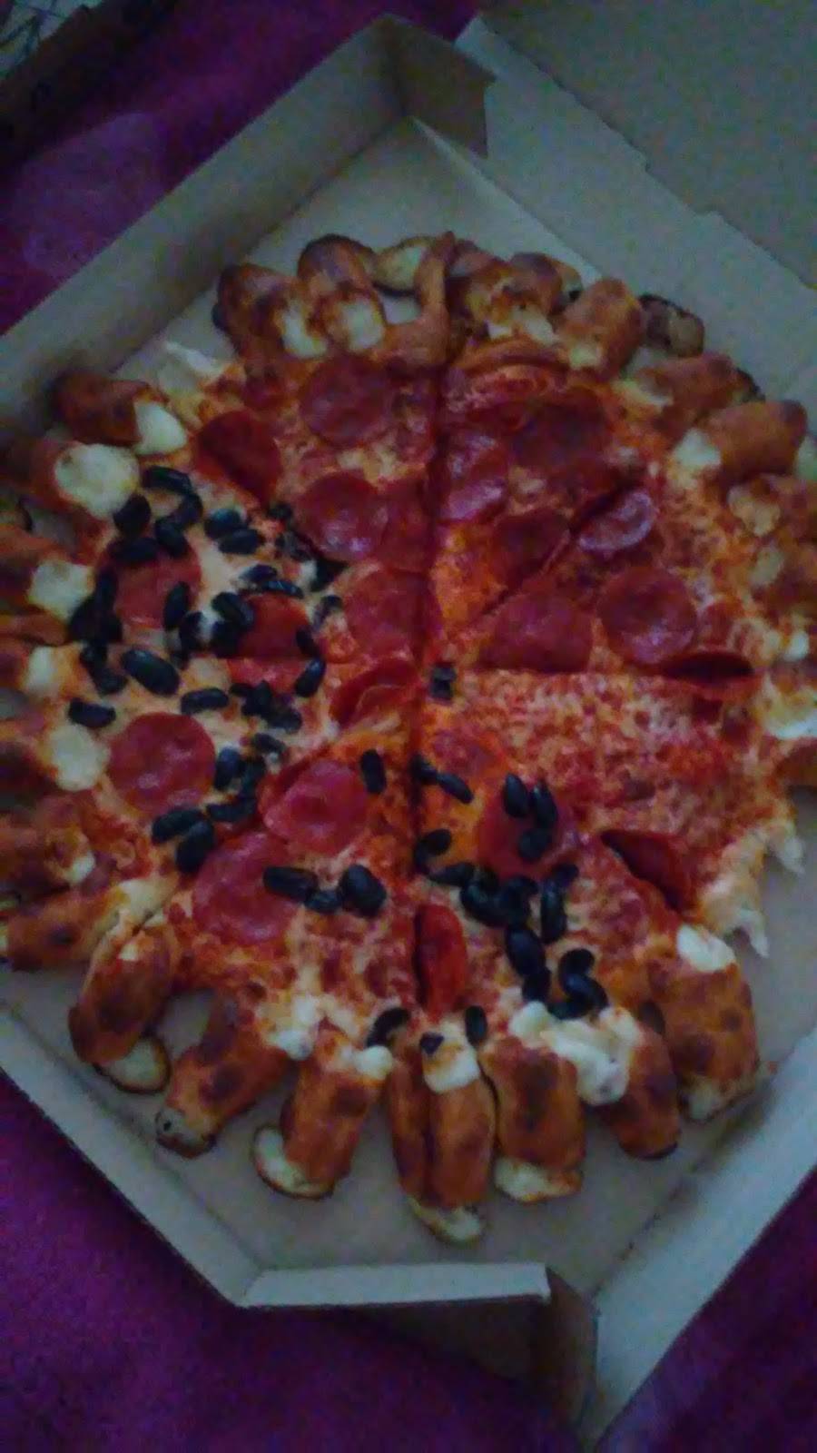 Pizza Hut | restaurant | 1901 Pacific Coast Hwy, Lomita, CA 90717, USA | 3103252300 OR +1 310-325-2300