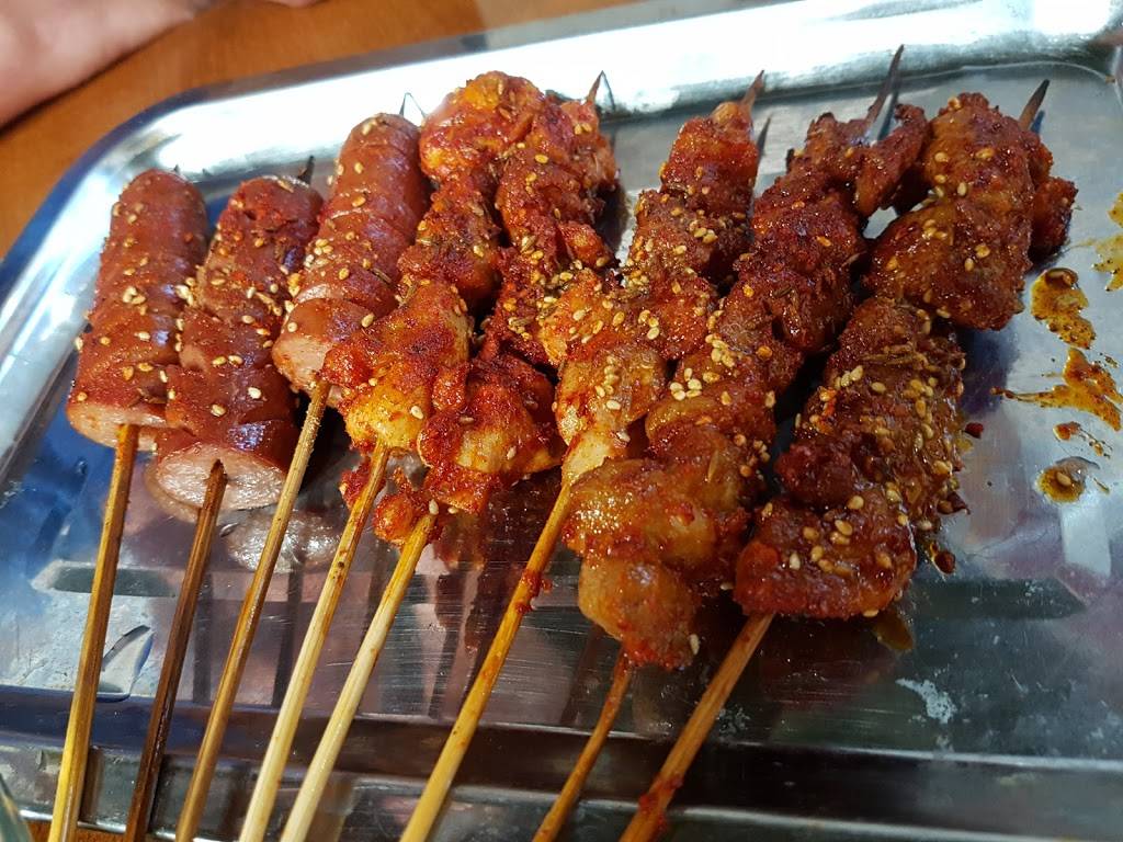 Chinese Dragon BBQ 大龙烧烤 | restaurant | 1465 Merivale Rd B03, Nepean, ON K2E 1B1, Canada | 6136957788 OR +1 613-695-7788