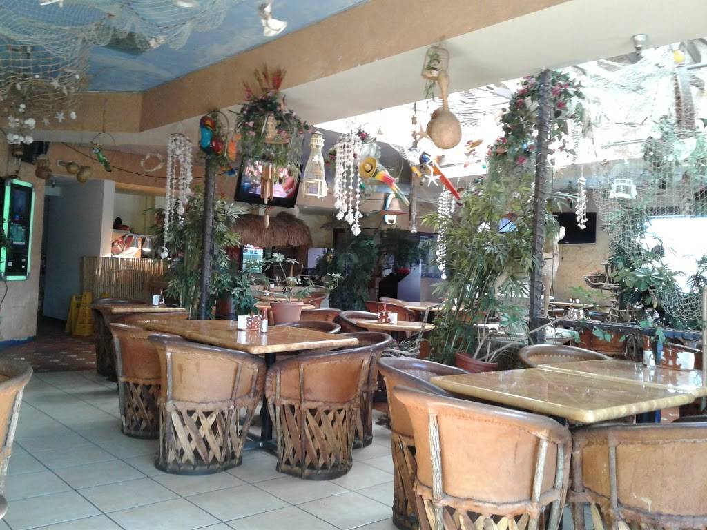 Mariscos La Sirena | restaurant | 515 Main Street, Santa Ana, CA 92701, USA | 7145410350 OR +1 714-541-0350