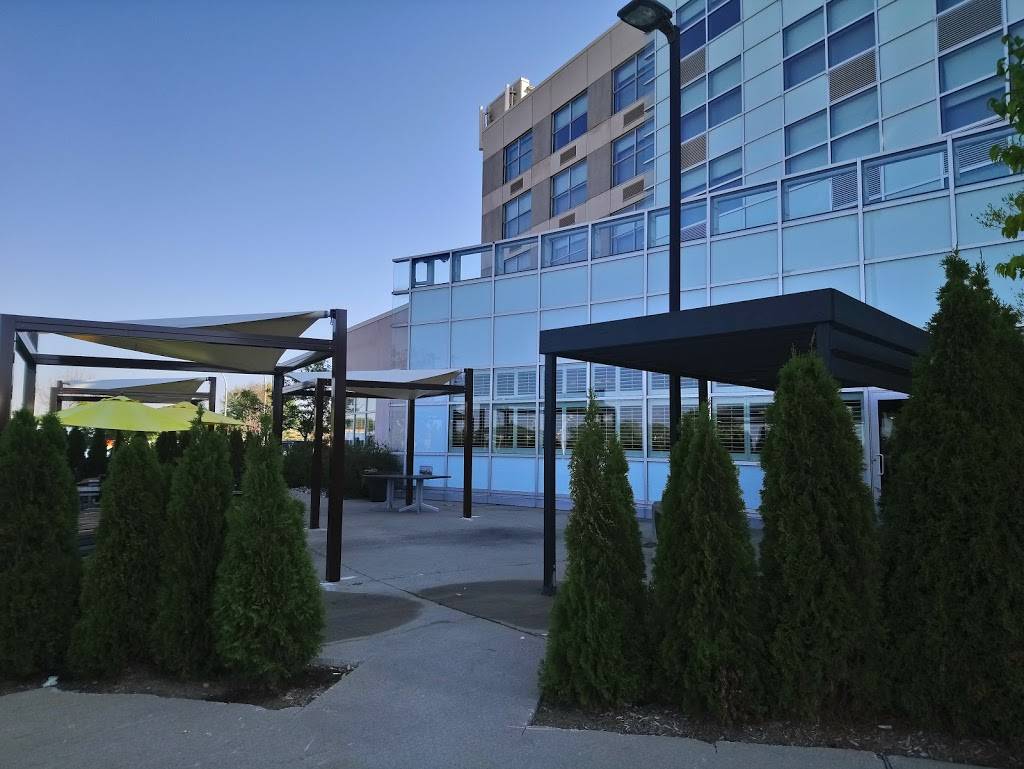 Hotel Novotel Montreal Aeroport | restaurant | 2599 Boulevard Alfred Nobel, Saint-Laurent, QC H4S 2G1, Canada | 5143373222 OR +1 514-337-3222