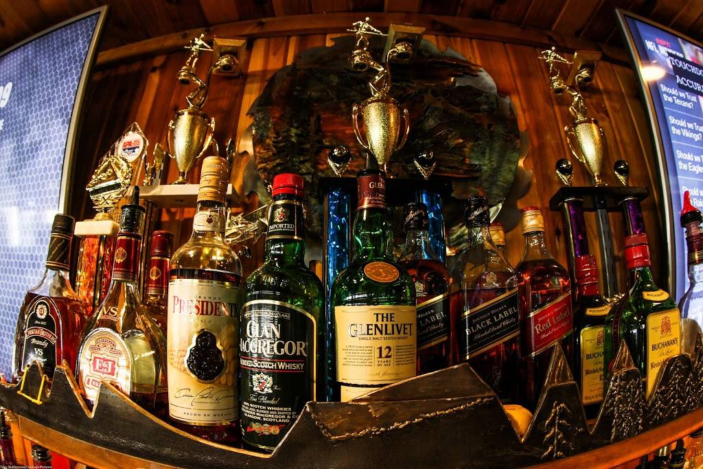 Blue Diamond Pool Grill | restaurant | 3330 Commercial St SE, Salem, OR 97302, USA | 5033858770 OR +1 503-385-8770