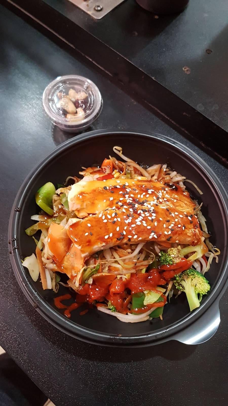 Teriyaki Experience | restaurant | Subway Level, 2300 Yonge St S103, Toronto, ON M4P 1E4, Canada | 4163228339 OR +1 416-322-8339