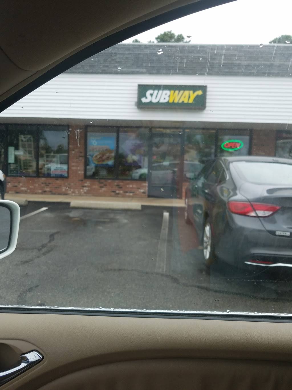 Subway | restaurant | 12 Whites Path, South Yarmouth, MA 02664, USA | 5083949500 OR +1 508-394-9500
