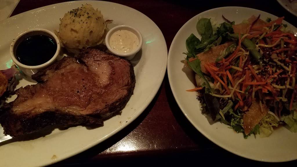 Stonewood Grill & Tavern | restaurant | 7935 Airport-Pulling Rd #20, Naples, FL 34109, USA | 2395930001 OR +1 239-593-0001