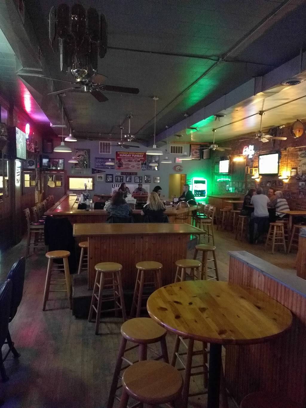 KJs Bar & Grill | restaurant | 518 E Lincoln Hwy, DeKalb, IL 60115, USA | 8157482577 OR +1 815-748-2577