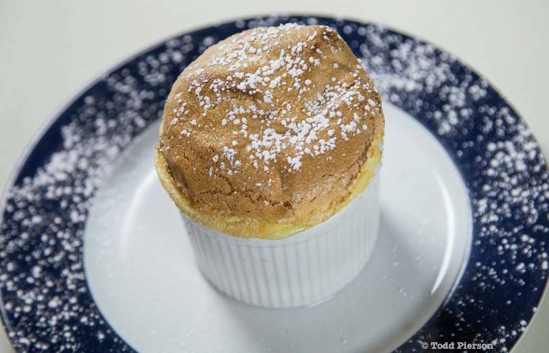 Chefs Station | restaurant | 915 Davis St, Evanston, IL 60201, USA | 8475709821 OR +1 847-570-9821