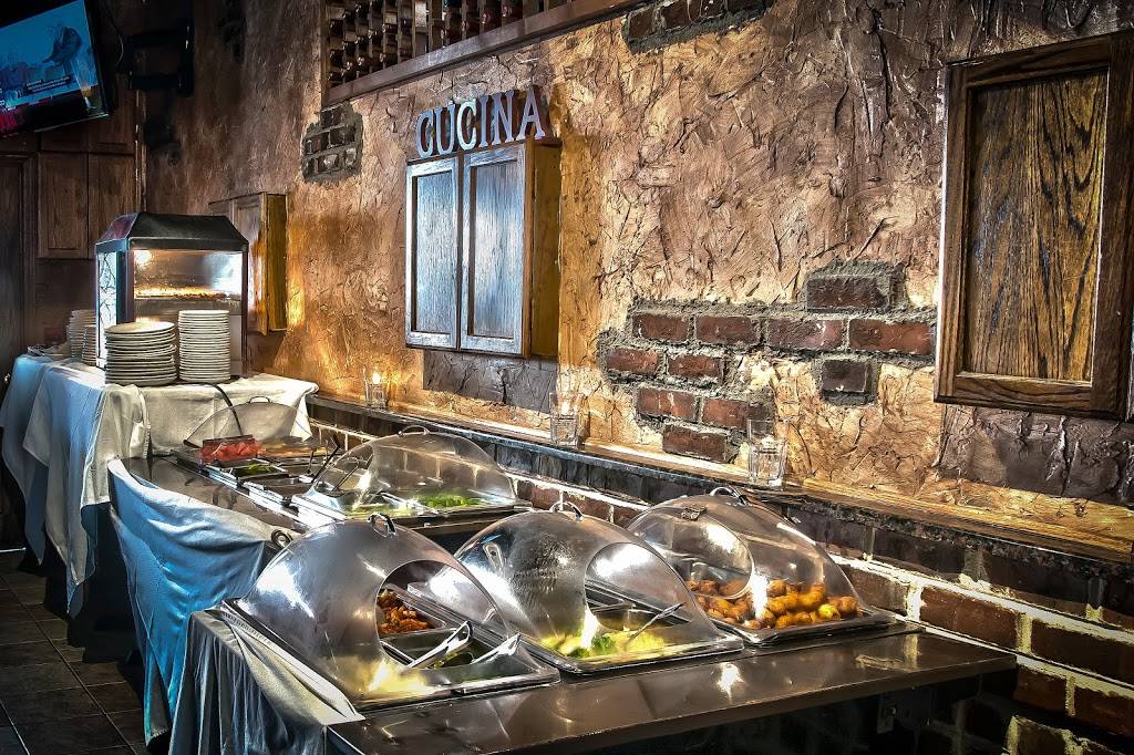 Barracos Pizza | restaurant | 3701 95th St, Evergreen Park, IL 60805, USA | 7082377110 OR +1 708-237-7110