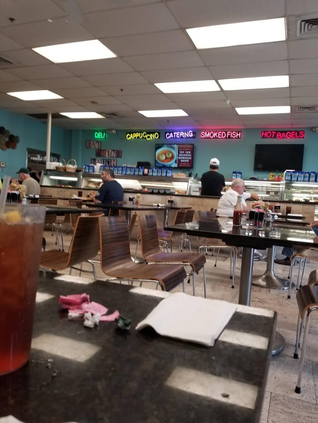 Family Bagel Of Long Island | restaurant | 5369 Lyons Rd, Coconut Creek, FL 33073, USA | 9544187100 OR +1 954-418-7100