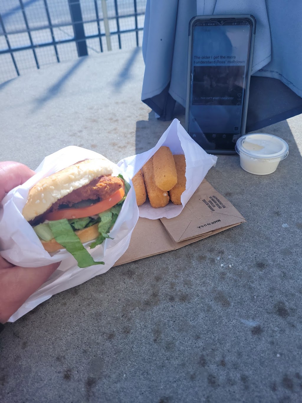 FROSTY N BURGERS | restaurant | 2648 E Fremont St, Stockton, CA 95205, USA | 2092275037 OR +1 209-227-5037