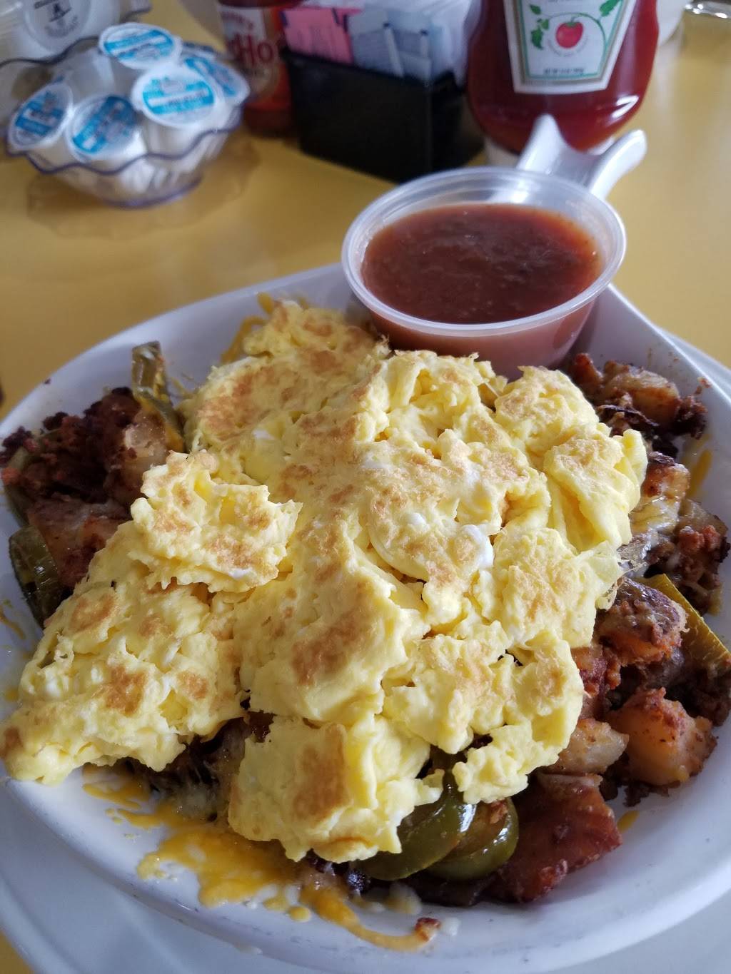 Christophers Restaurant | restaurant | 691 N York St, Elmhurst, IL 60126, USA | 6305301890 OR +1 630-530-1890