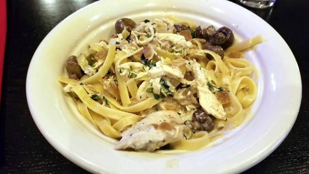 Maggianos Little Italy | restaurant | 3106 West End Ave, Nashville, TN 37203, USA | 6155140270 OR +1 615-514-0270