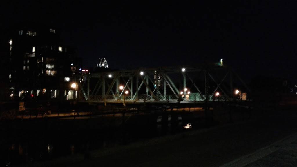 Café America | restaurant | 20 Rue des Seigneurs, Montréal, QC H3K 3K3, Canada | 5149379983 OR +1 514-937-9983