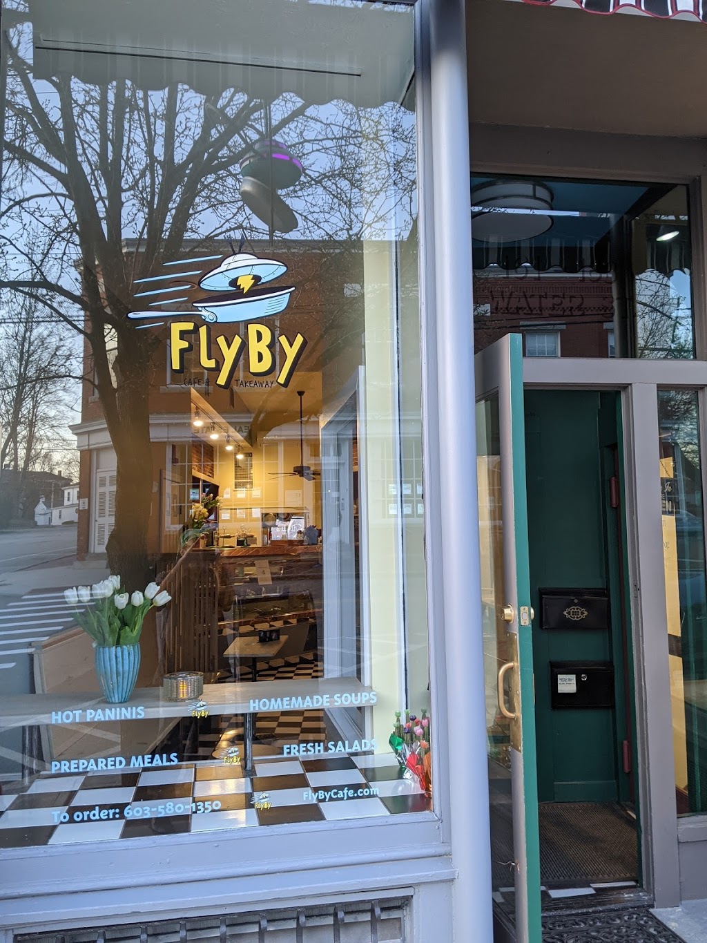 FlyBy Cafe & Takeaway | restaurant | 161 Water St, Exeter, NH 03833, USA | 6035801350 OR +1 603-580-1350