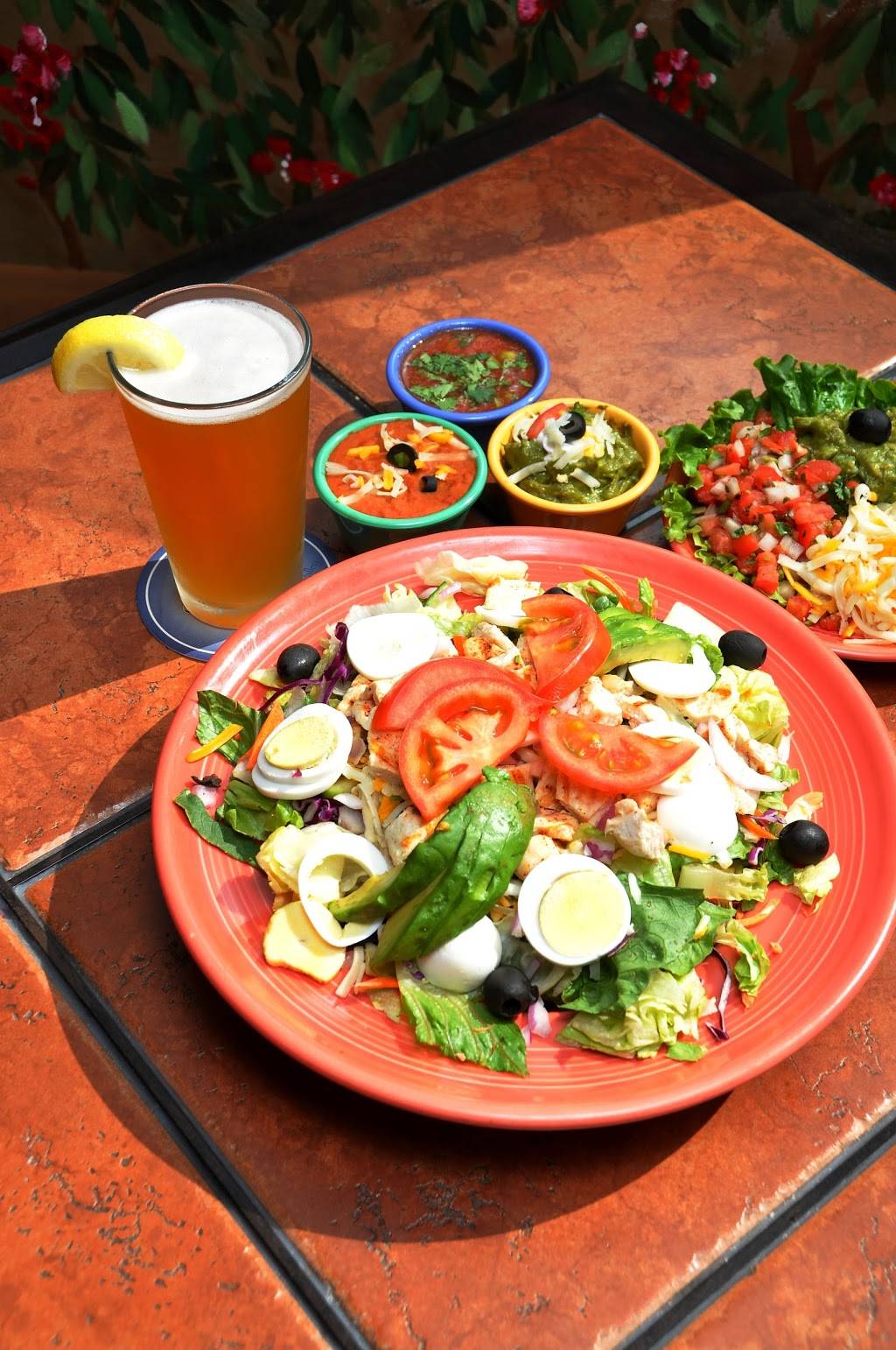 Yolandas Mexican Café | restaurant | 86 E Daily Dr, Camarillo, CA 93010, USA | 8053899922 OR +1 805-389-9922